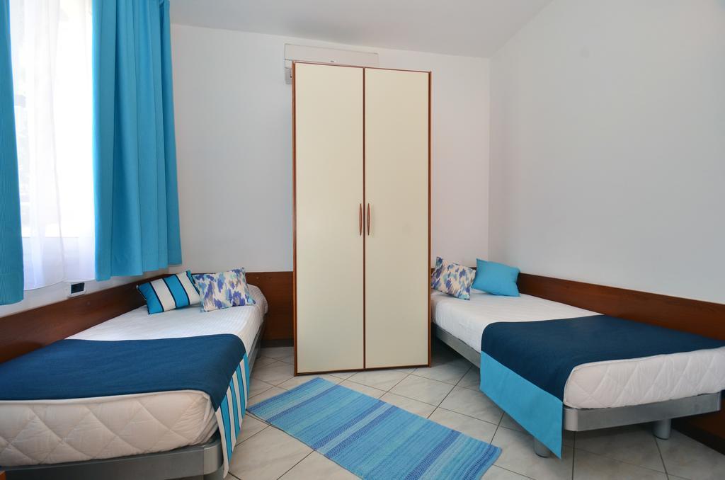 Verudela Villas Pula Kamer foto